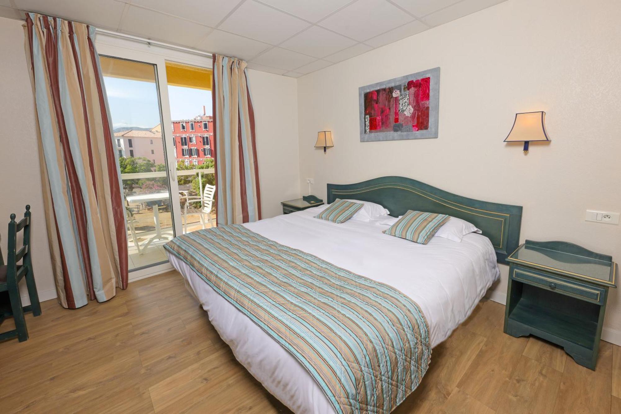 Hotel Saint Christophe Calvi  Exterior foto